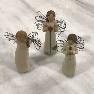 Willow Tree figures
